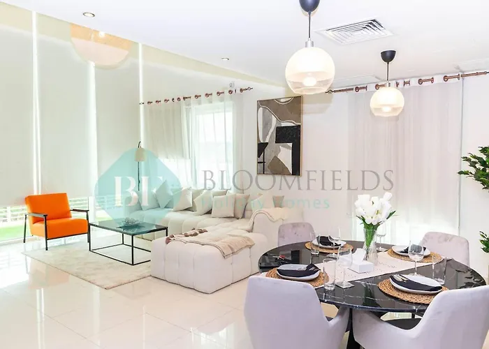 Bloomfields 2Br Townhouse Marina Square Alreem