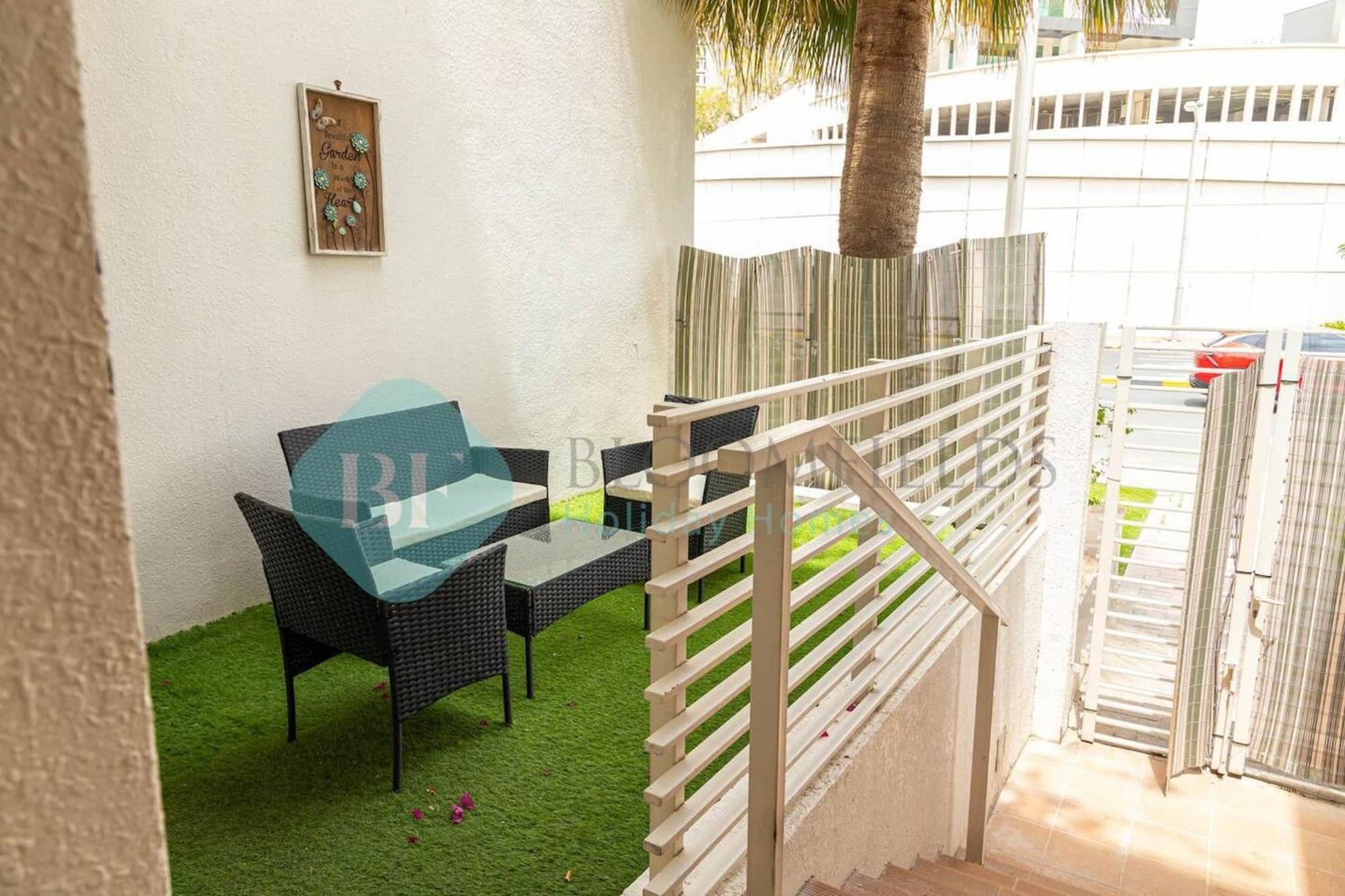 Bloomfields 2br Townhouse Marina Square Alreem