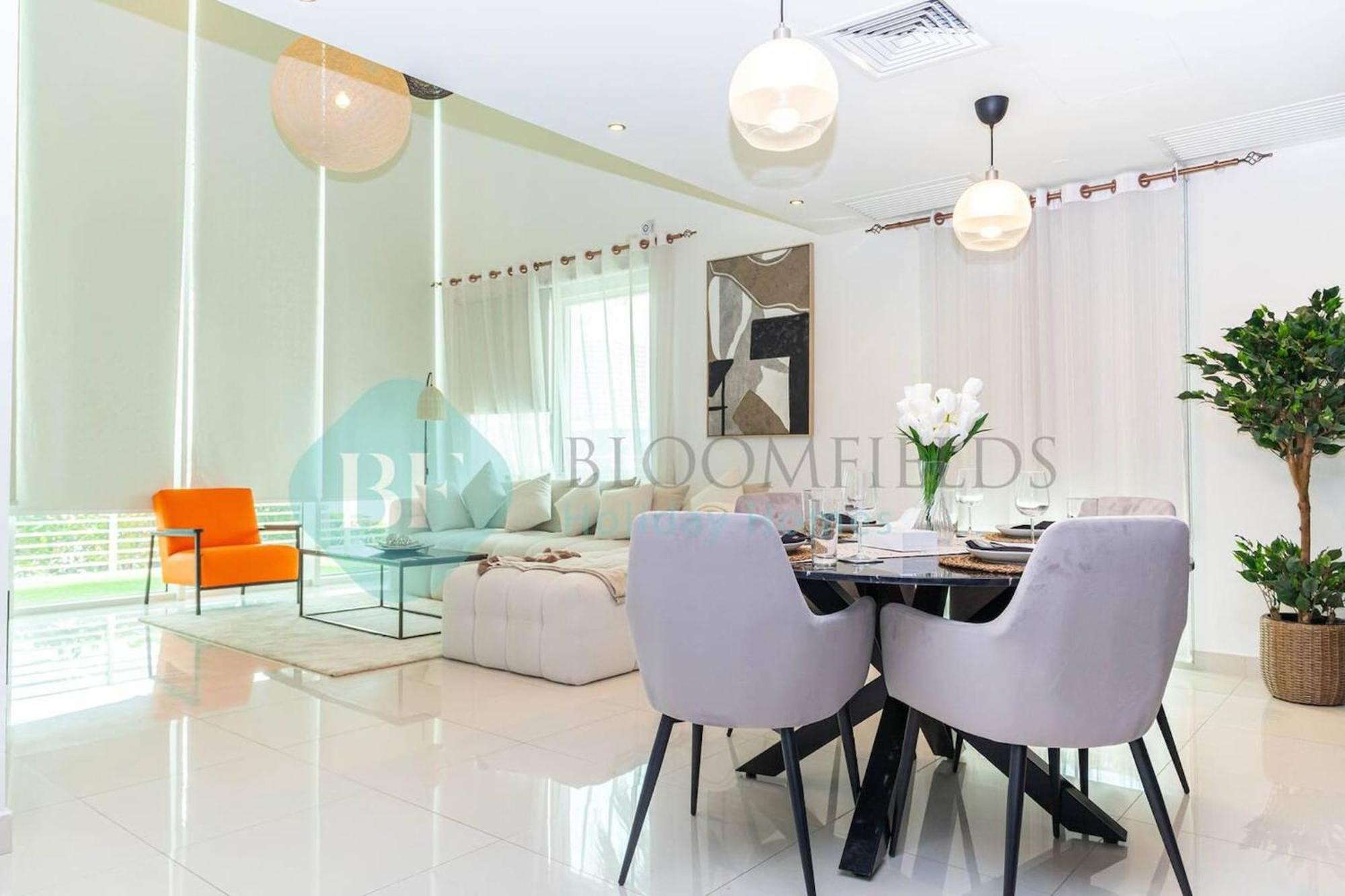 Bloomfields 2br Townhouse Marina Square Alreem *