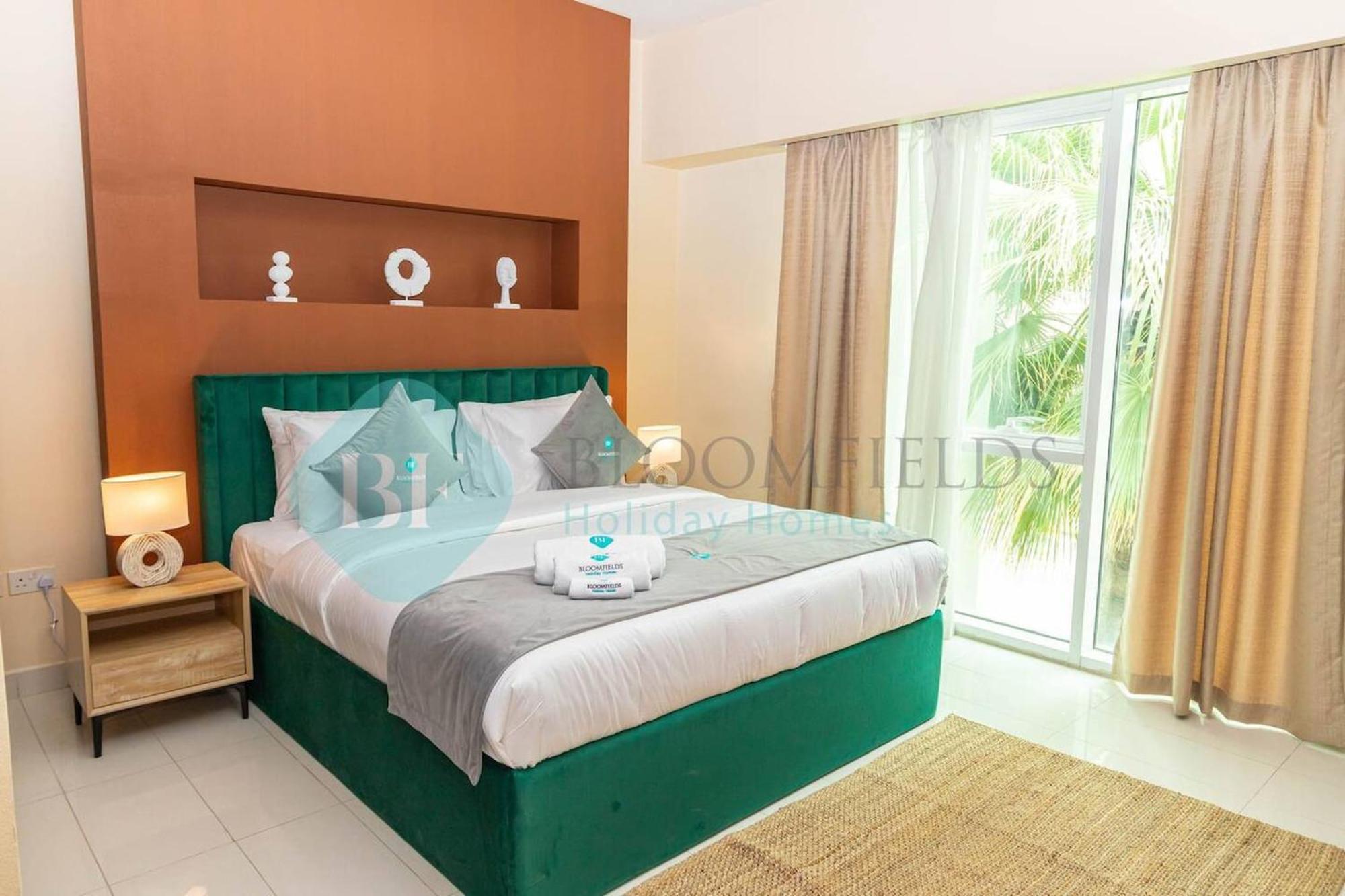 Bloomfields 2br Townhouse Marina Square Alreem *