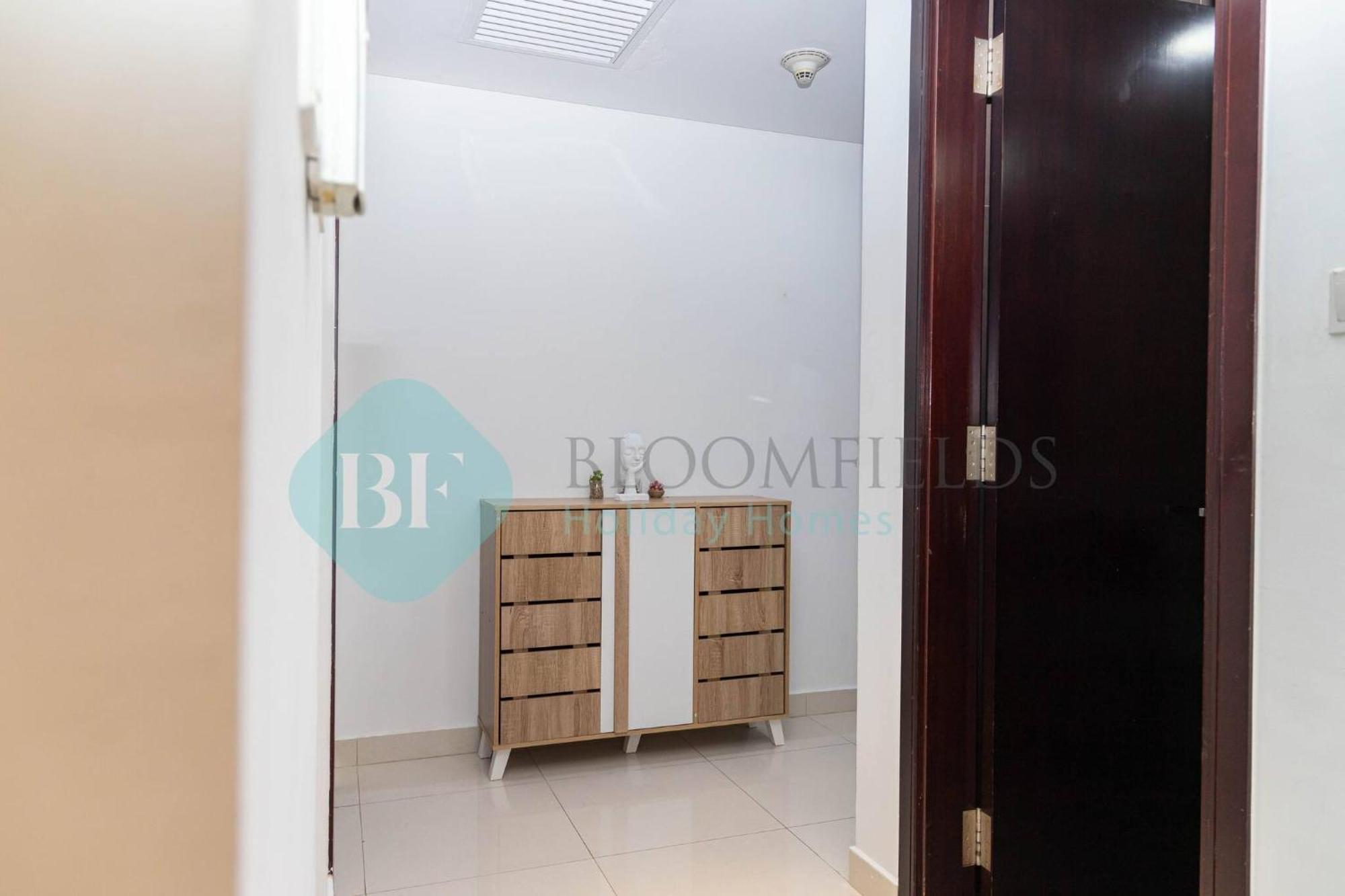 Bloomfields 2br Townhouse Marina Square Alreem